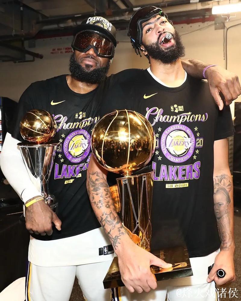 詹姆斯32+14+10浓眉31+9 湖人击败国王豪取三连胜